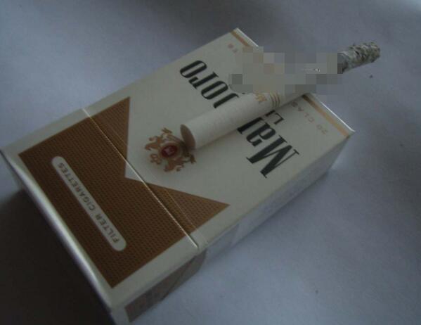 葵潭镇兴隆酒店香烟批发